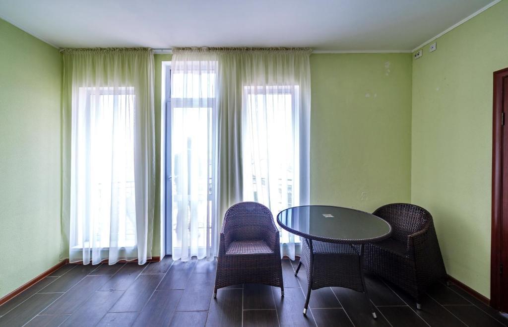 Green Hotel Kyiv Eksteriør billede